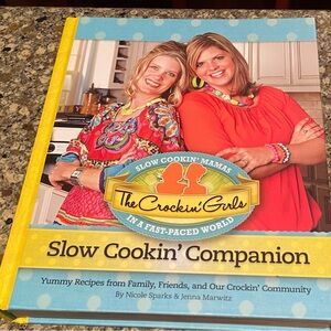 The Crockin Girls 
Slow Cookin Companion